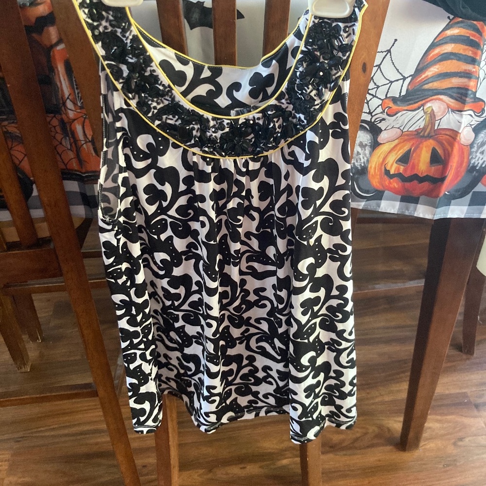 Women’s work shirt